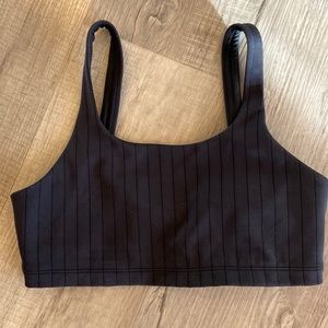 Alo Pinstriped Jaguard yoga top size Small